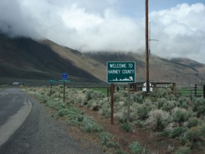 Harney_County,_Oregon,_sign